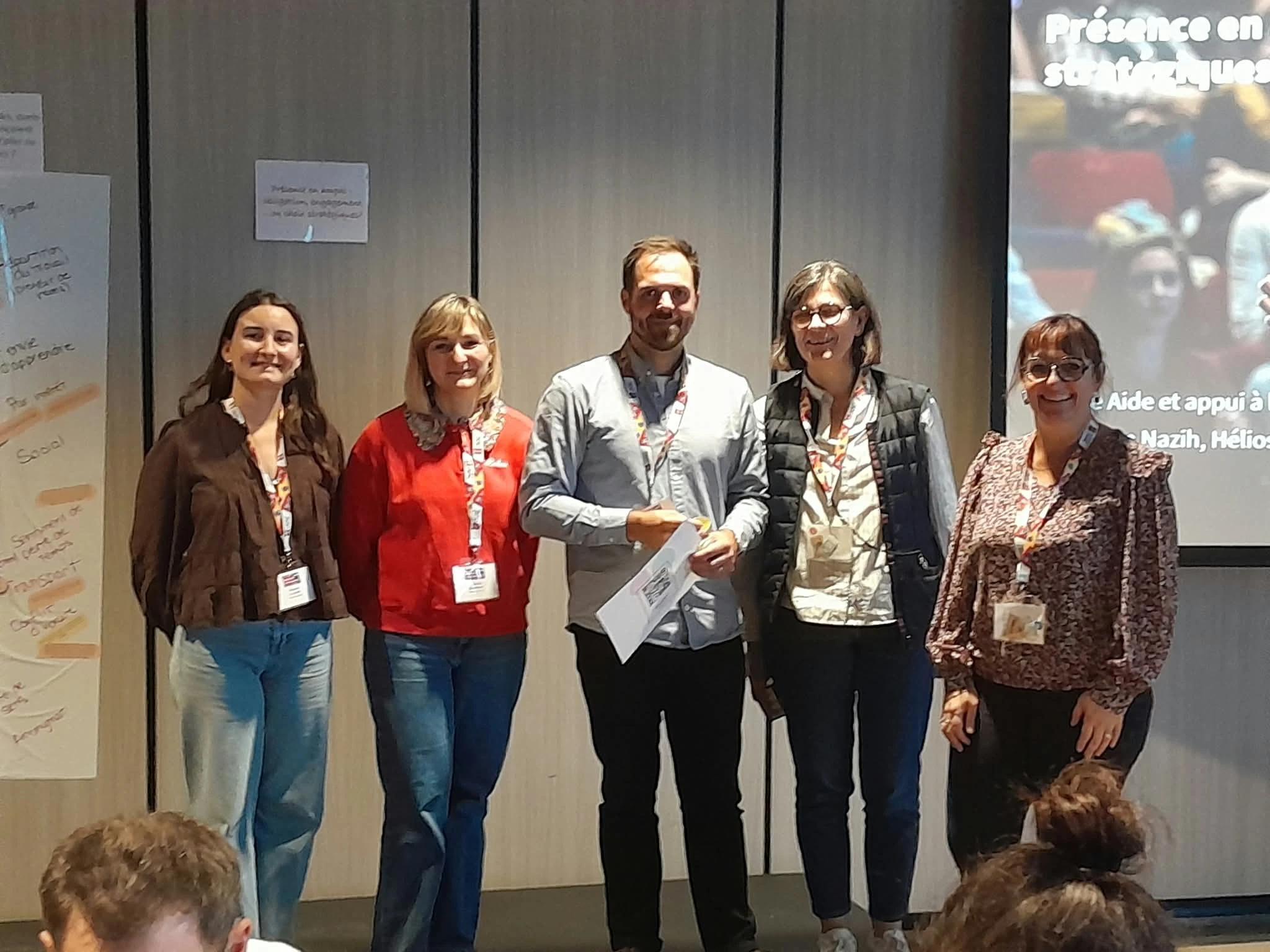 L'équipe de la chaire accompagnée de Fabienne Hery-Taillon lors de l'atelier
